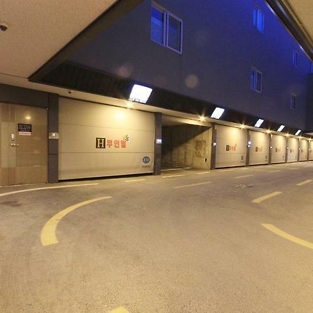 H Drive Hotel Iksan Esterno foto