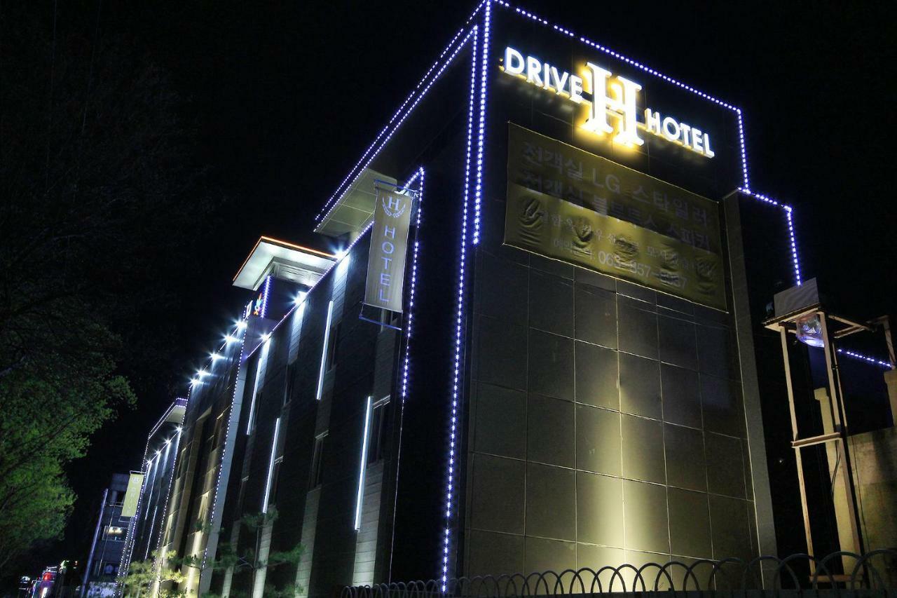 H Drive Hotel Iksan Esterno foto