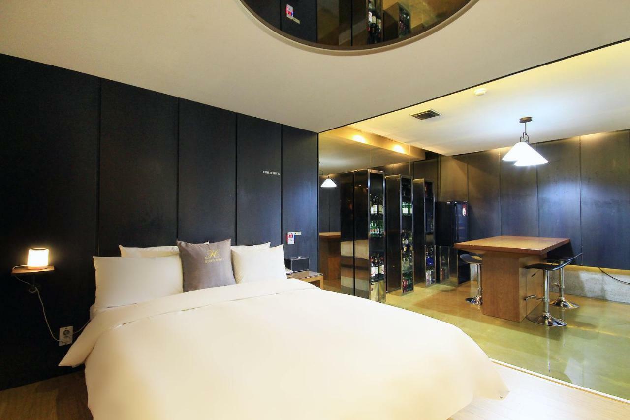 H Drive Hotel Iksan Esterno foto